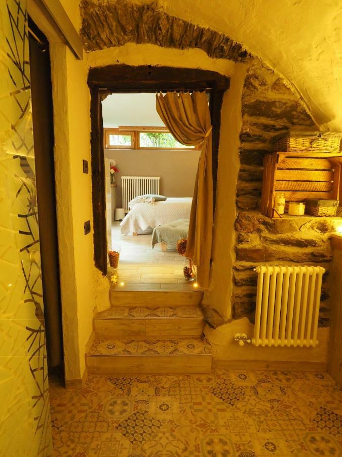 라살 Grange Epiney Bed E Breakfast B&B 외부 사진