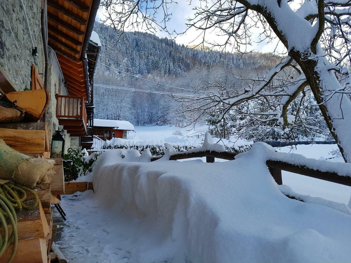 라살 Grange Epiney Bed E Breakfast B&B 외부 사진