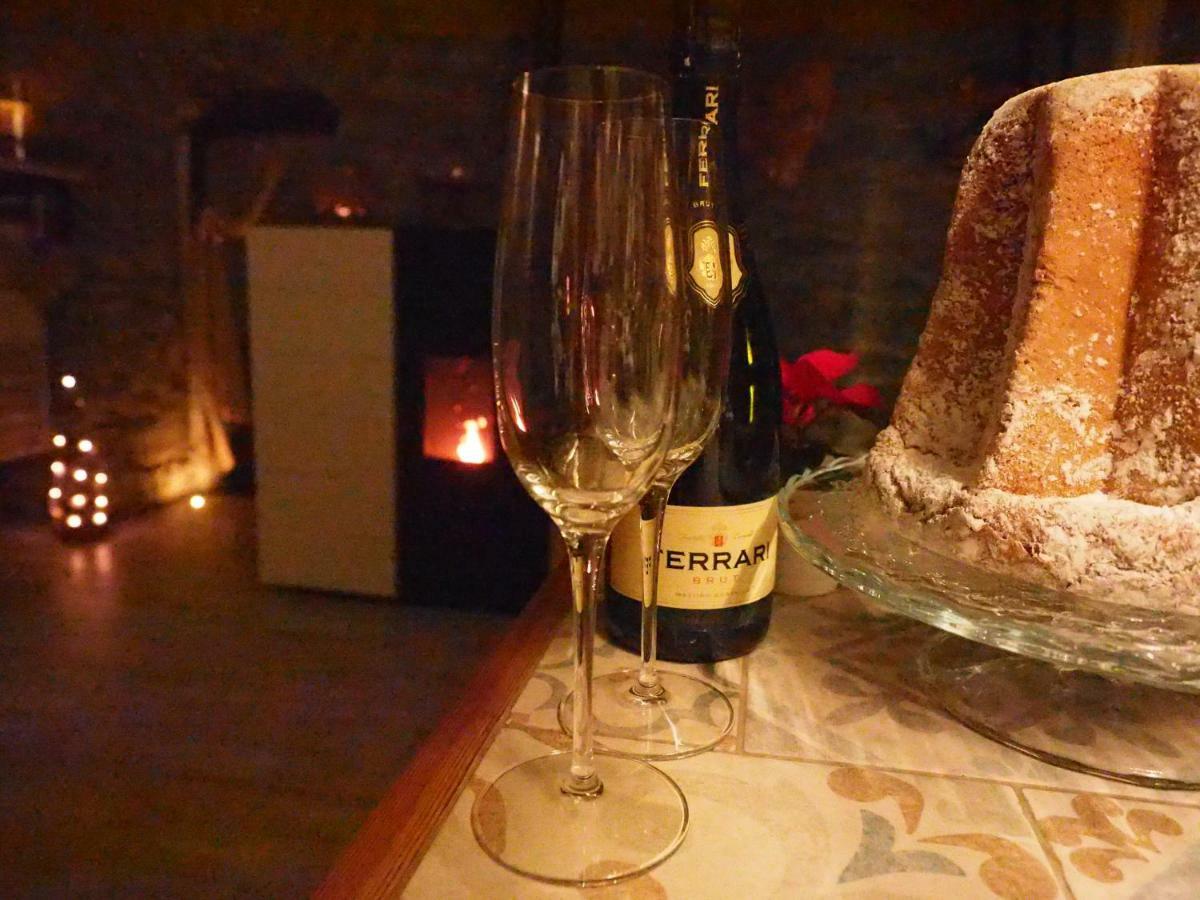 라살 Grange Epiney Bed E Breakfast B&B 외부 사진